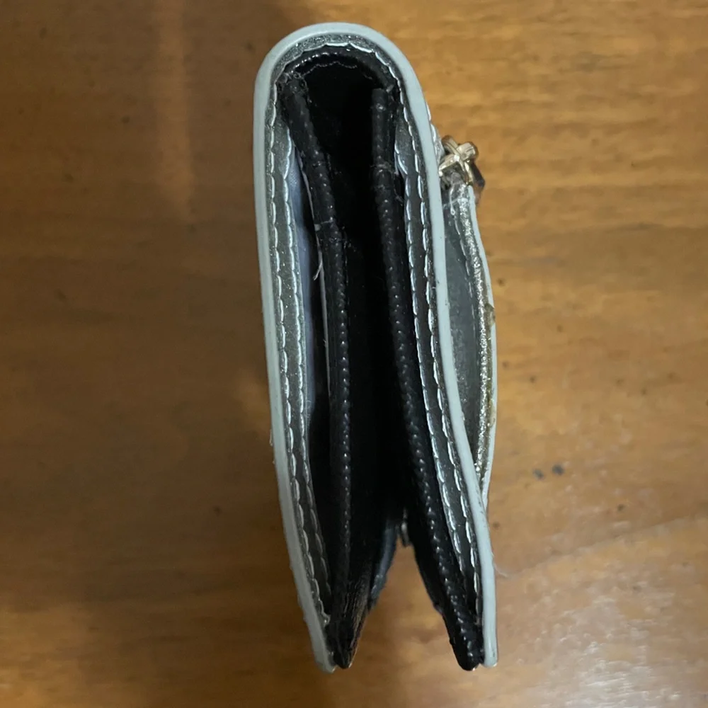 Kate Spade: Silver Glitter Wallet - Picture 2 of 7